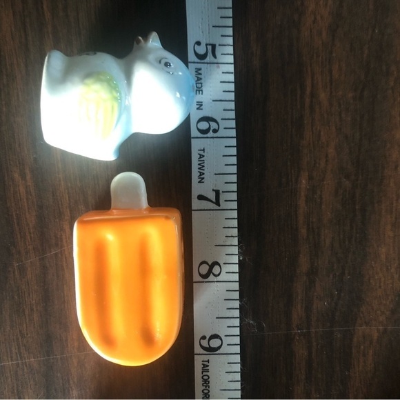 Unique Salt & pepper shaker collection - Picture 13 of 15